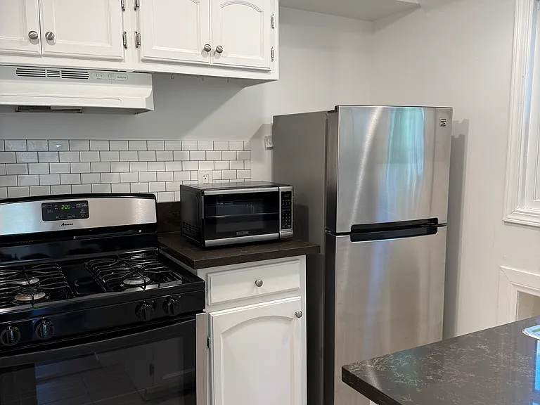 2151 Montana St — Photo 5