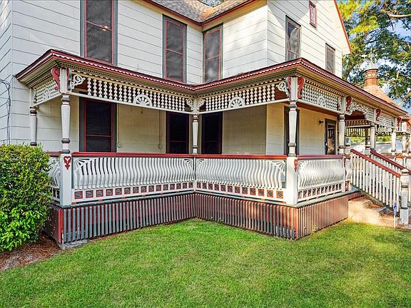 5th image of 816 W Adoue St