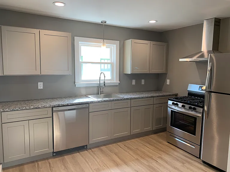 53 Kirkwood Dr #1 — Photo 3