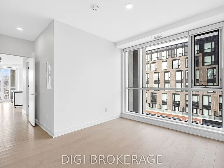 560 Rideau St #704 — Photo 14