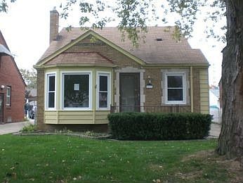 1st image of 8037 Winona Ave
