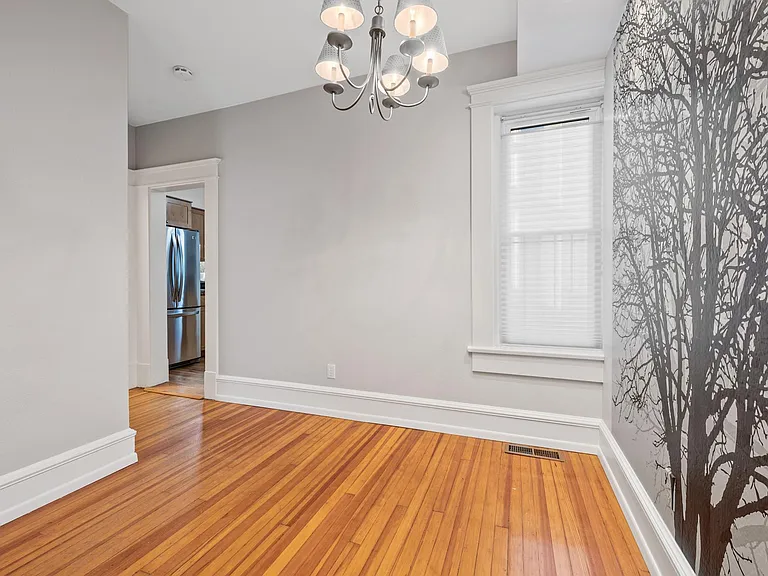 1367 N Marion St — Photo 13