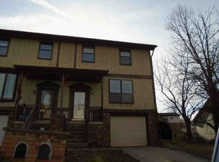 200 Jamestown Rd, Nitro, WV 25143