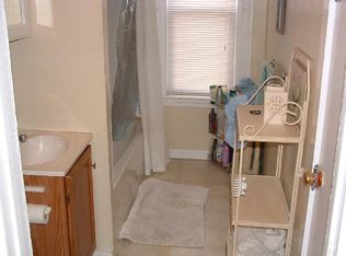 3 Foster St #2R, Boston, MA 02113