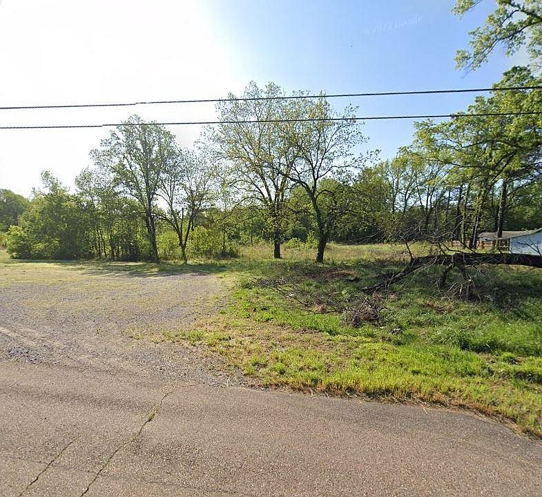 2nd image of 9722 Us Highway 51 N