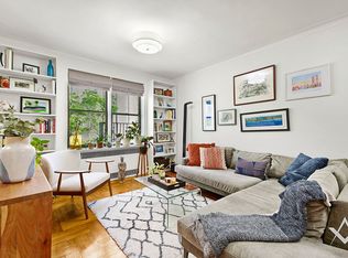 300 W 72nd St APT 4C, Manhattan, NY