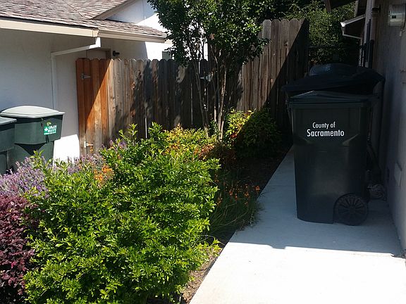 3rd image of 8405 Harbourwood Dr