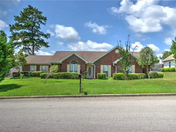 4242 Chestnut Ct, Auburn, AL 36830