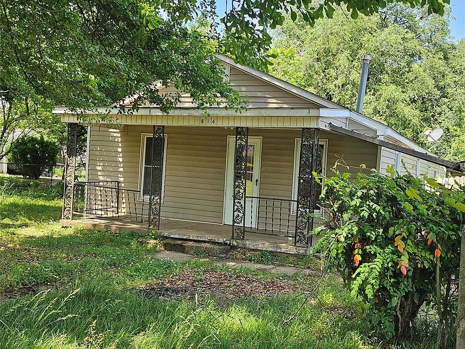 2nd image of 814 Vine St