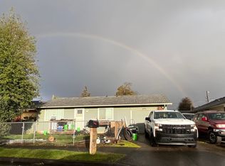 160 SE James St, Camas, WA 98607