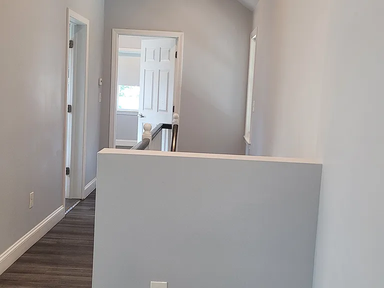 Second floor office space image 2