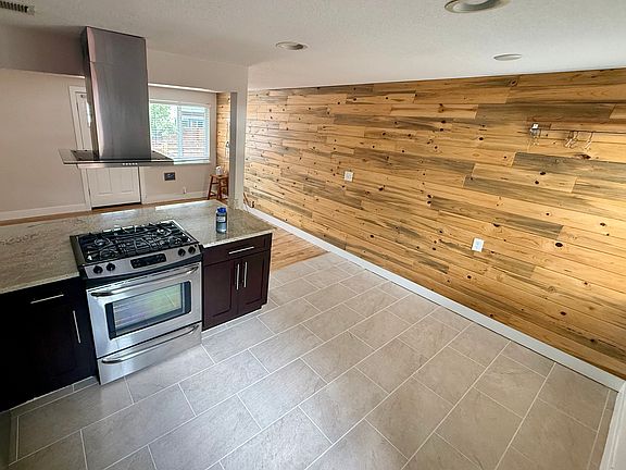 5th image of 4327 N Pecos St