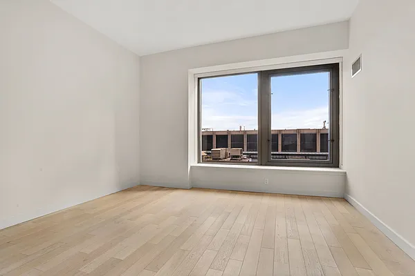 Rented by Compass | media 22