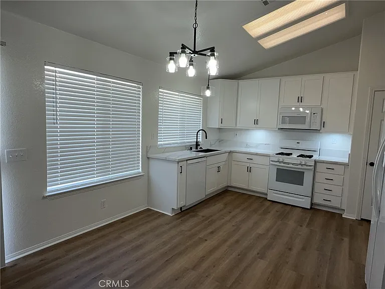 12590 Cobalt Rd — Photo 15