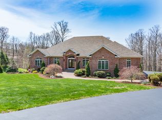 68 Pinnacle Rd, Farmington, CT 06032