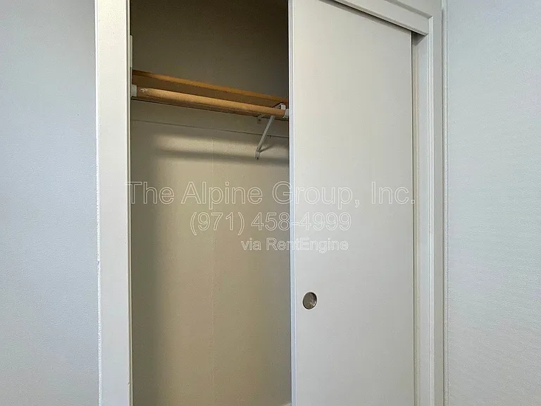 5821 SE Knapp St #4 — Photo 34
