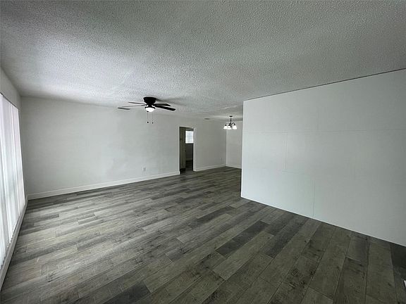 3rd image of 7729 Coral Boulevard