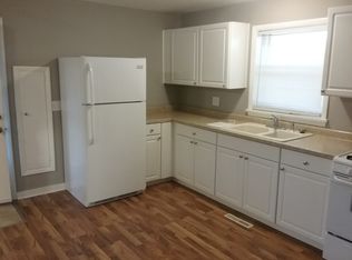 708 W Comanche Ave, Shabbona, IL 60550