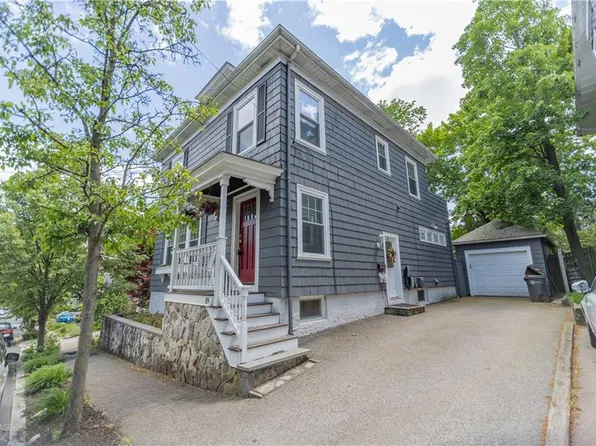 19 Everett Ave, Providence, RI 02906