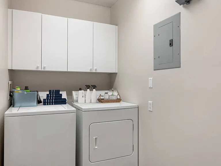 Oakmonte Apartment Homes — Photo 14