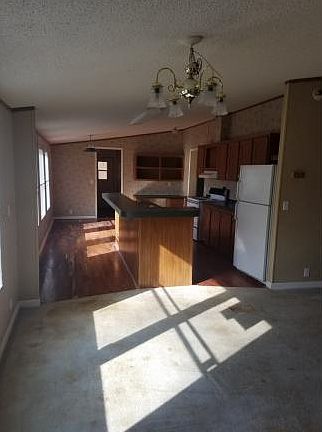 5th image of 1560 Randich Dr