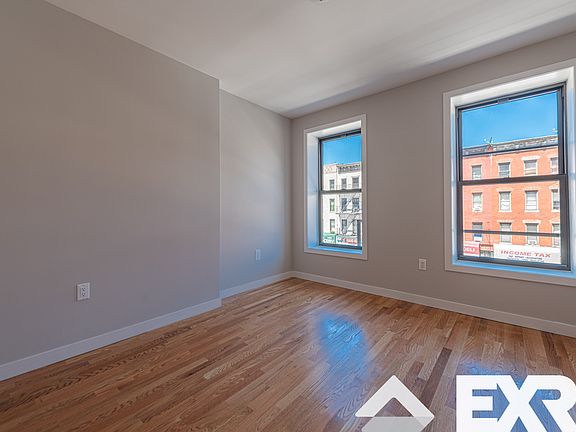 4th image of 2128 2nd Ave APT 3