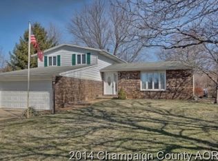 1206 W Frances Dr, Mahomet, IL