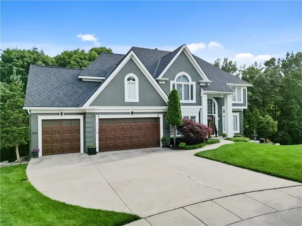 1329 NW 47th St, Kansas City, MO 64116