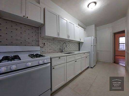 2nd image of 4109 9th Ave #412