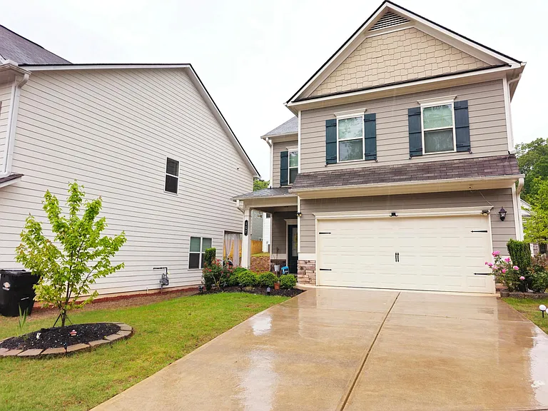 157 Bryon Ln — Photo 1