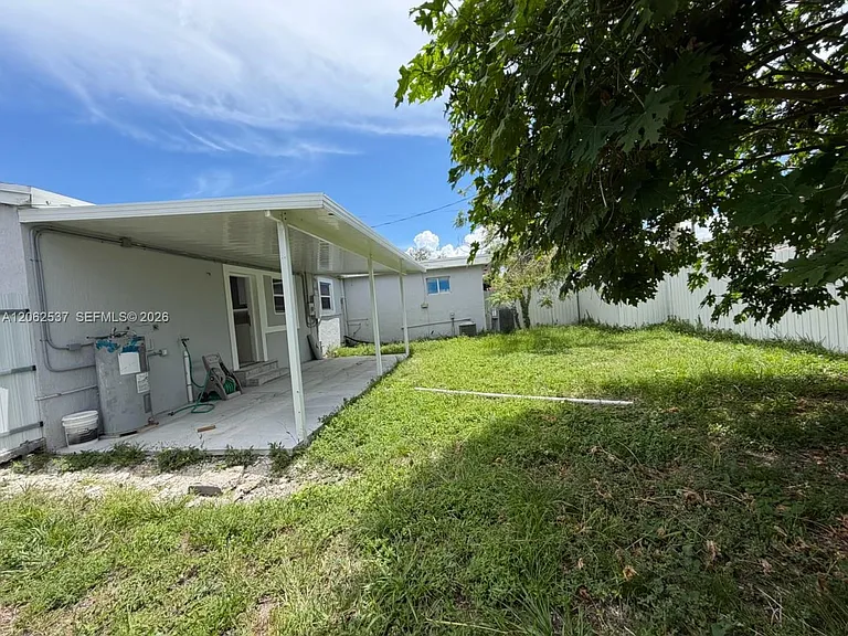 9016 NW 35th Ct — Photo 10