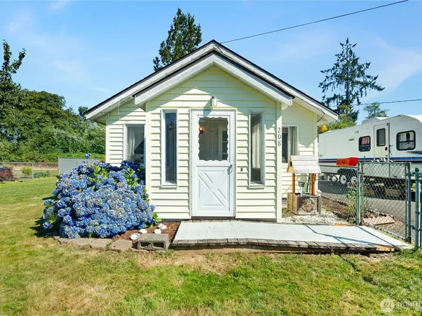 208 E Huntley Street, Aberdeen, WA 98520