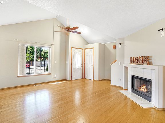 4th image of 6521 SE Wrenfield St