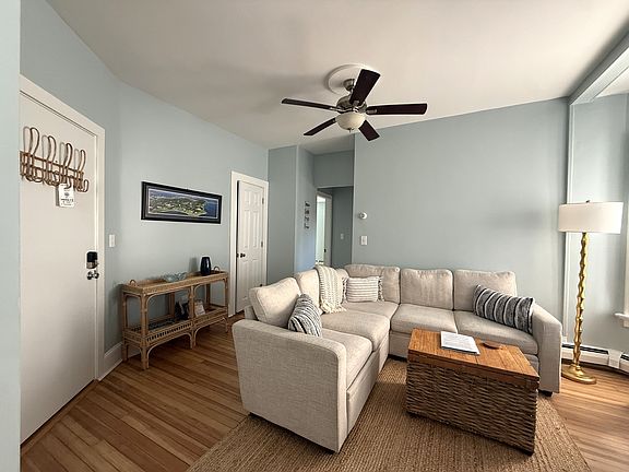 5th image of 12 Catherine St APT 3