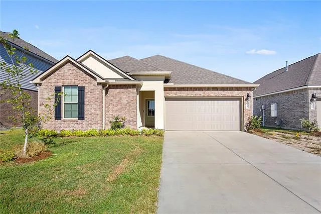 7472 1st Lake Dr — Photo 1