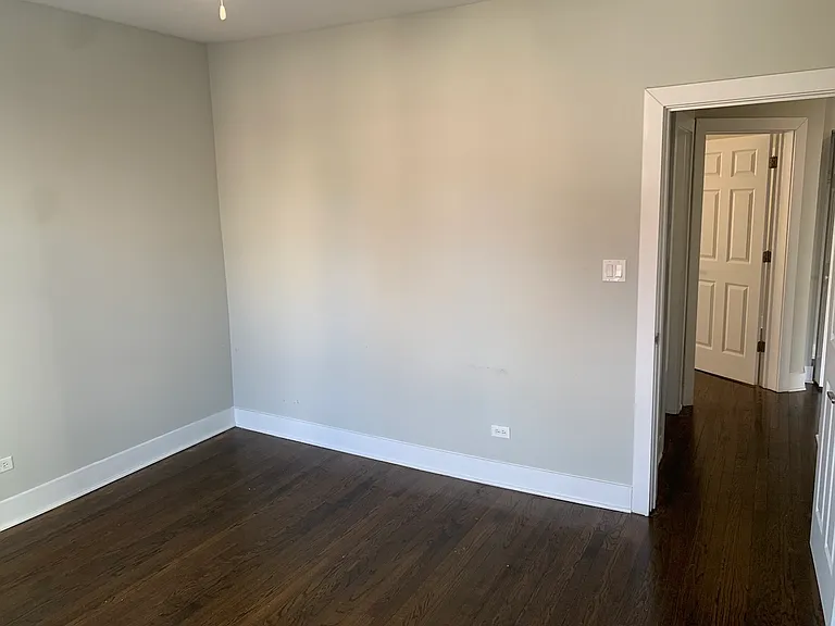 5527-5537 S Everett Ave — Photo 52