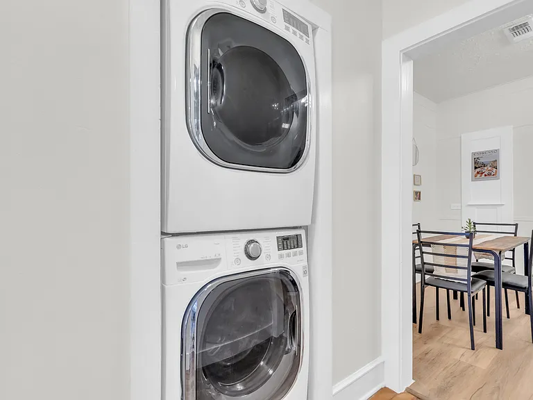 4121 Junius St #4123 — Photo 17
