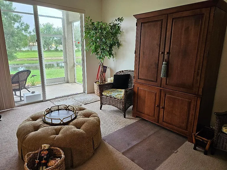 552 Calamondin Way SW — Photo 5