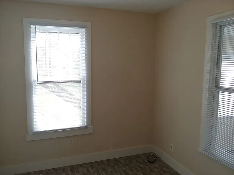 423 Main St #A — Photo 18