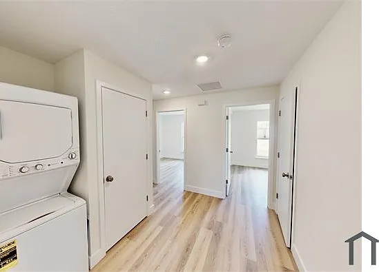 3 bed, 1140 sqft, $2,663 — Photo 4