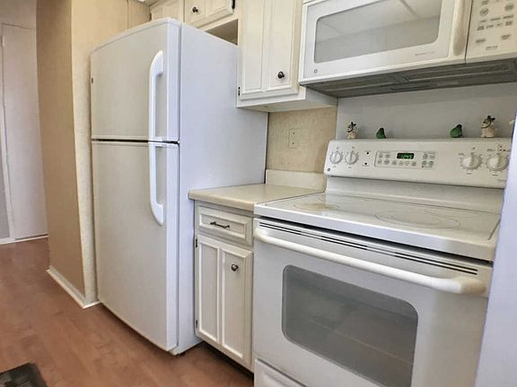 4th image of 3925 Triumvera Dr APT 5G