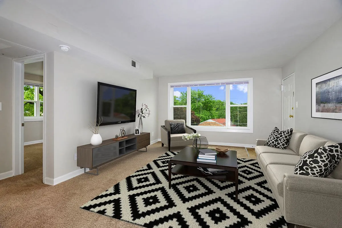 Haven Columbia Pike — Photo 1
