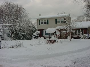 12 Alexander D Ave, Danbury, CT 06810