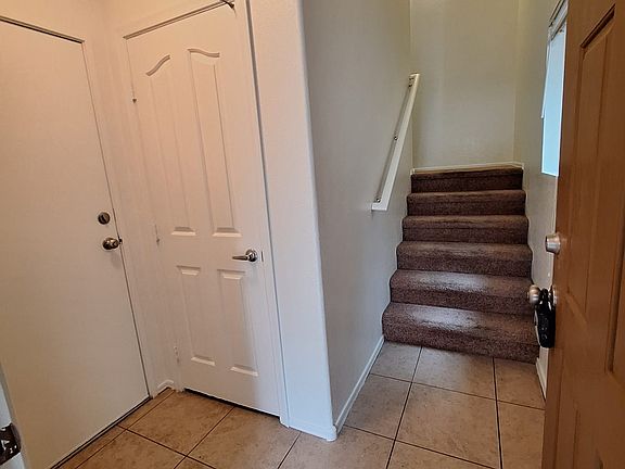4th image of 240 W Juniper Ave Unit 1009