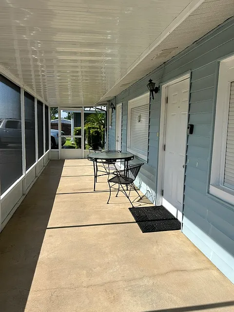 2 bed, 1200 sqft, $1,250 — Photo 2