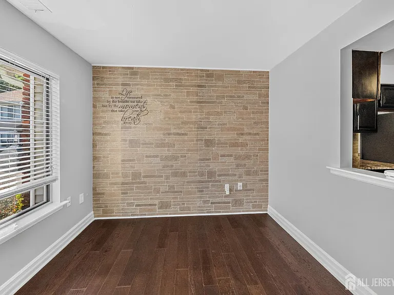 22 Driftwood Dr — Photo 4
