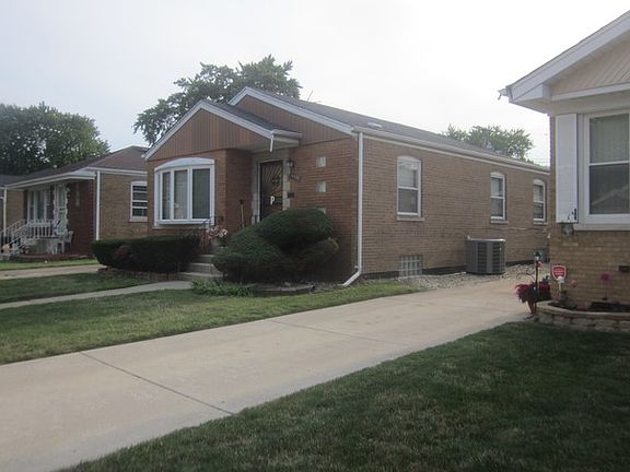 3rd image of 15526 Maryland Ave