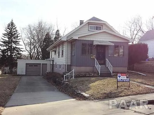 1522 E Paris Ave photo 1