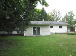 712 S Thomas St, Neponset, IL 61361