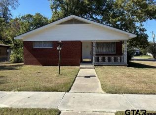 615 N Pacific St, Mineola, TX 75773
